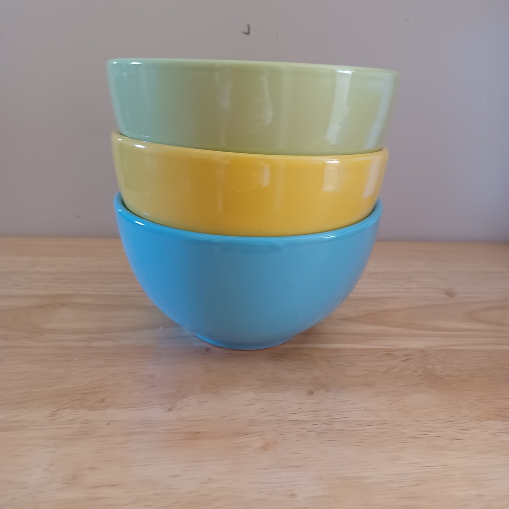 Coventry Stoneware Colorful Soup/ Cereal Bowls ( 3)